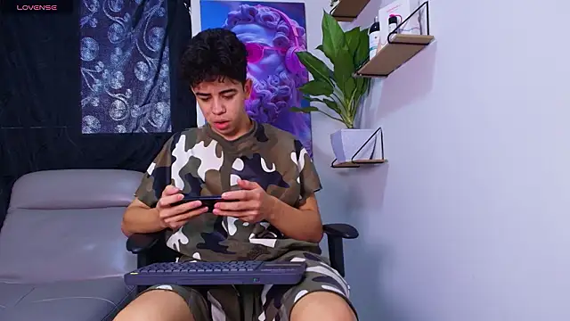 Snapshot of Gael_moon_ chatting on 02.17.26 Gael moon online show from 02.17.26