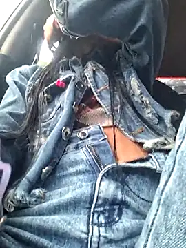 Snapshot of Alannys19 chatting on 03.28.26 Alannys19 online show from 03.28.26