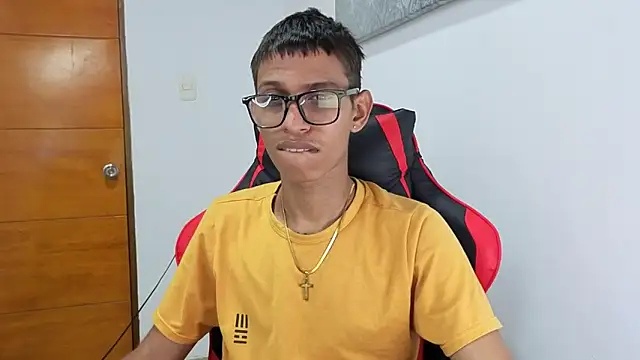 Niklausxxx online show from 02.25.26