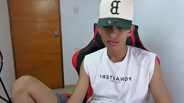 Niklausxxx online show from 02.28.26