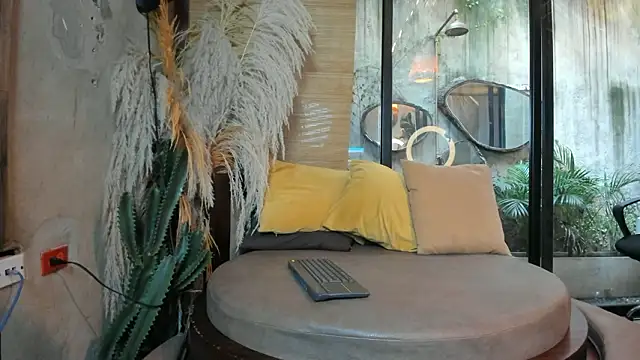 Snapshot of sophieBlair_ chatting on 02.26.26 sophieBlair online show from 02.26.26