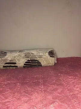 Snapshot of meenkay chatting on 03.18.26 meenkay online show from 03.18.26