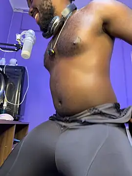 Snapshot of Ebanhot chatting on 02.13.26 Ebanhot online show from 02.13.26