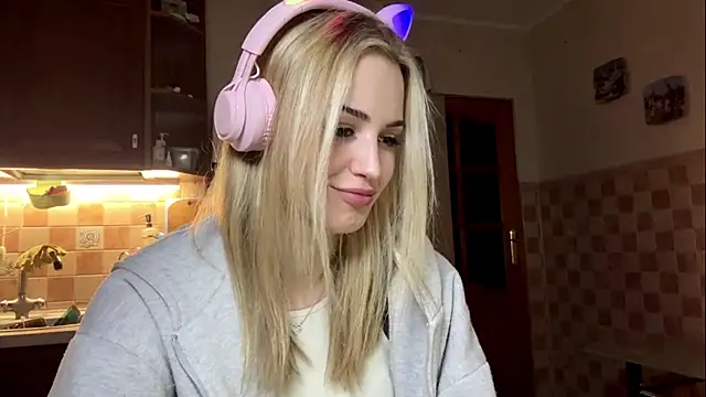 Evva mayy online show from 02.22.26