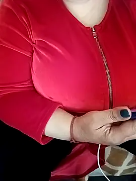 Snapshot of Simran_008 chatting on 02.13.26 Simran 008 online show from 02.13.26