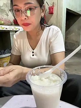 Snapshot of AYW-217 chatting on 03.01.26 AYW-217 online show from 03.01.26