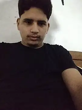 Snapshot of Rodri1k chatting on 05.25.26 Rodri1k online show from 05.25.26