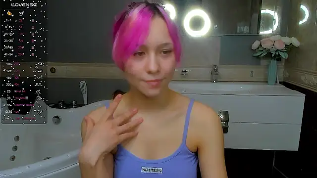 Snapshot of EmilyTrase chatting on 03.27.26 EmilyTrase online show from 03.27.26