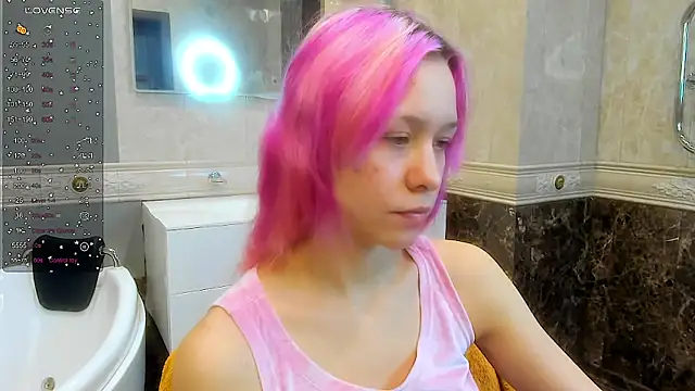 Snapshot of EmilyTrase chatting on 03.29.26 EmilyTrase online show from 03.29.26