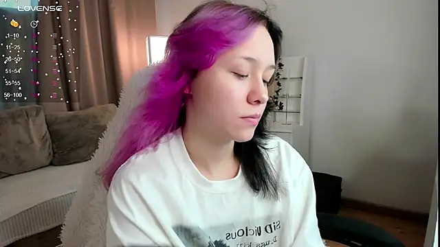 EmilyTrase online show from 07.05.26