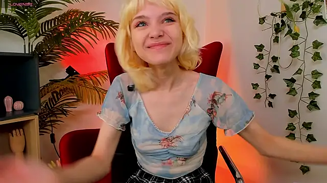 Snapshot of wow_angel chatting on 03.02.26 wow angel online show from 03.02.26