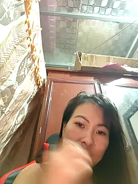 Snapshot of Aly_live chatting on 02.25.26 Aly live online show from 02.25.26