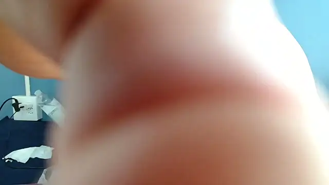 Sweet-Bella17 online show from 03.24.26