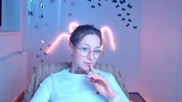 Esmi Winter online show from 03.14.26