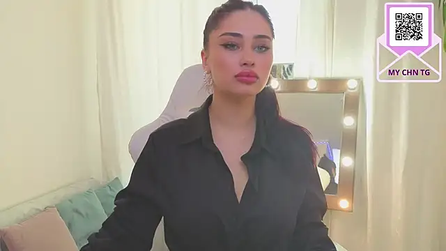 Sofia Plump online show from 03.30.26