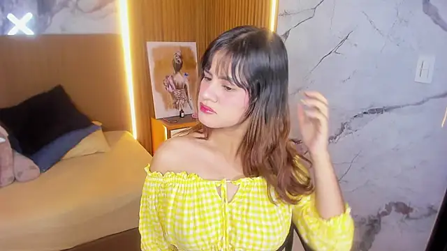 KAROLAGREY online show from 04.07.26