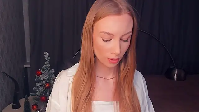 Snapshot of CarmenLipkin chatting on 02.18.26 CarmenLipkin online show from 02.18.26