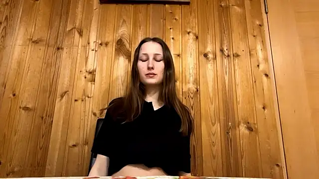 VickieKush online show from 03.06.26