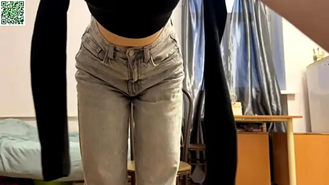 VickieKush online show from 04.10.26