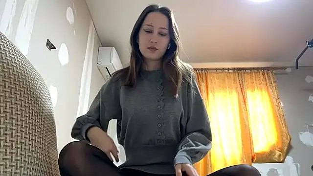 Snapshot of VickieKush chatting on 04.23.26 VickieKush online show from 04.23.26