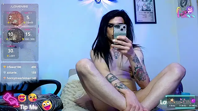Snapshot of DanniHotBoy02 chatting on 05.18.26 DanniHotBoy02 online show from 05.18.26
