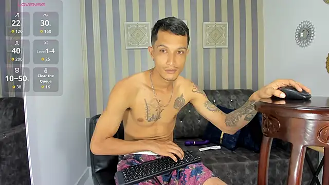 Snapshot of Max_and_anny chatting on 02.24.26 Max and anny online show from 02.24.26