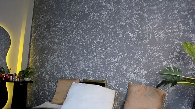 emma  summers online show from 03.19.26