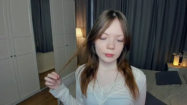 Snapshot of LavenderMitten chatting on 02.21.26 LavenderMitten online show from 02.21.26