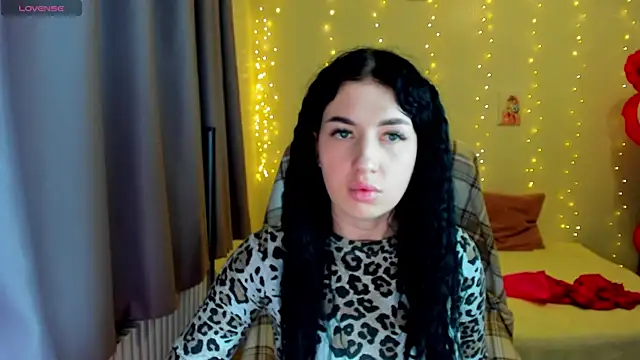 Snapshot of milanasky5 chatting on 02.23.26 milanasky5 online show from 02.23.26