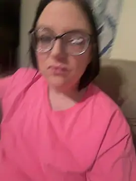 FreaksOffALeash3261 online show from 05.16.26