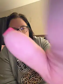 FreaksOffALeash3261 online show from 05.27.26