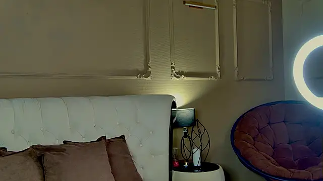 YourSweetArya online show from 04.13.26