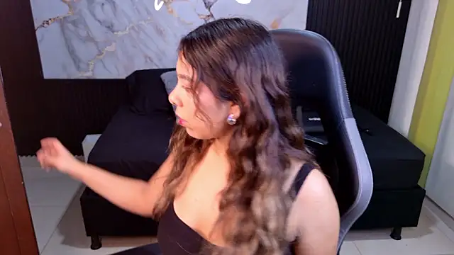 Snapshot of Sophie19__ chatting on 02.25.26 Sophie19 online show from 02.25.26