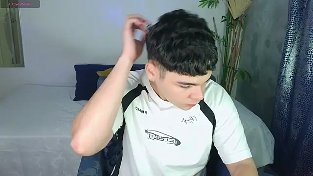 eithan jonnes online show from 02.13.26