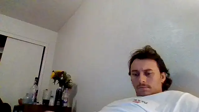 Snapshot of Tallhungandcloudy chatting on 02.18.26 Tallhungandcloudy online show from 02.18.26