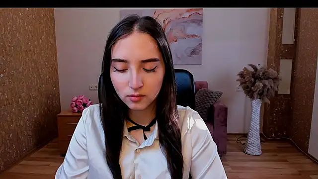 Effy Royse online show from 02.28.26