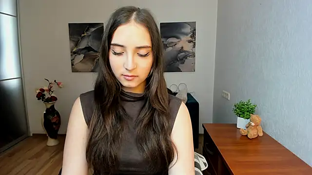 Effy Royse online show from 04.05.26