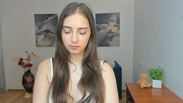 Snapshot of Effy_Royse chatting on 04.29.26 Effy Royse online show from 04.29.26