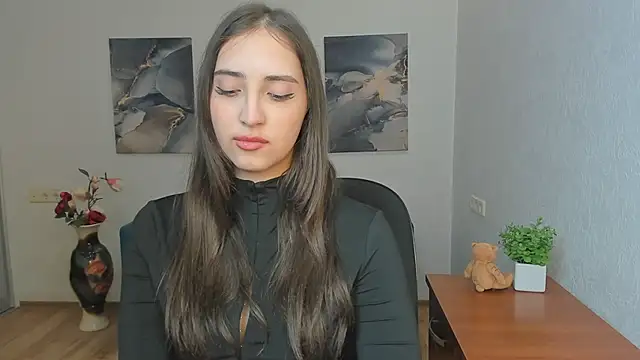 Snapshot of Effy_Royse chatting on 04.29.26 Effy Royse online show from 04.29.26