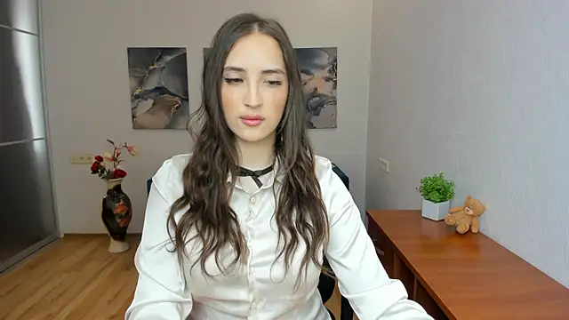 Effy Royse online show from 06.14.26
