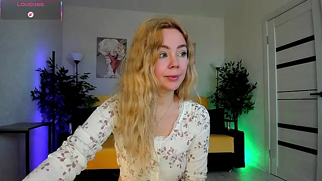 caty kiss online show from 04.08.26