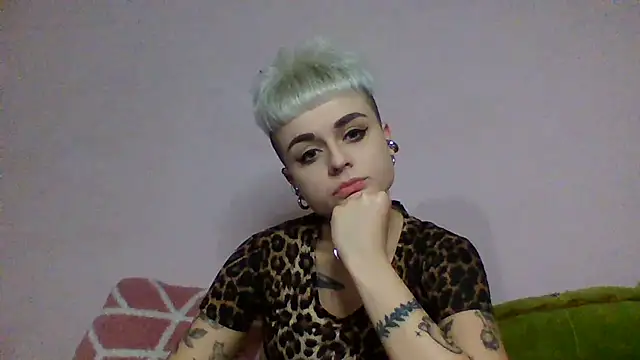 Snapshot of AlisaDear257 chatting on 02.12.26 AlisaDear257 online show from 02.12.26