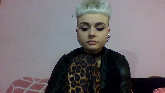 Snapshot of AlisaDear257 chatting on 03.01.26 AlisaDear257 online show from 03.01.26