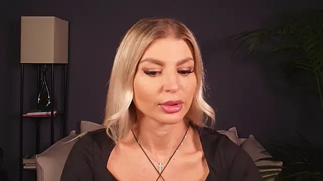 Snapshot of Jasmin_fit chatting on 02.28.26 Jasmin fit online show from 02.28.26