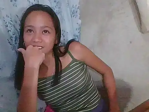 Snapshot of Asianpinay_Skinny1818 chatting on 05.19.26 Asianpinay Skinny1818 online show from 05.19.26