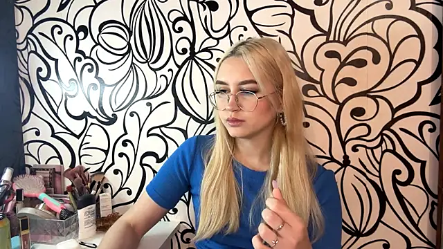 Kat Catherine online show from 02.27.26