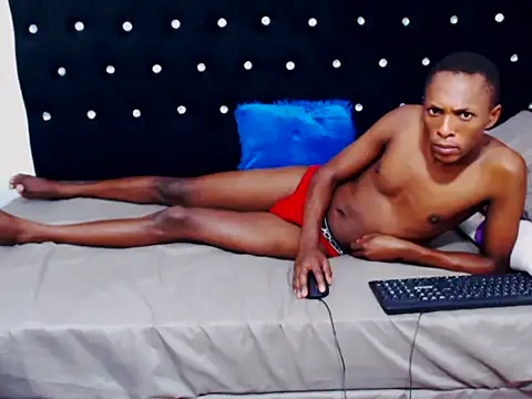NtandoXx online show from 04.02.26