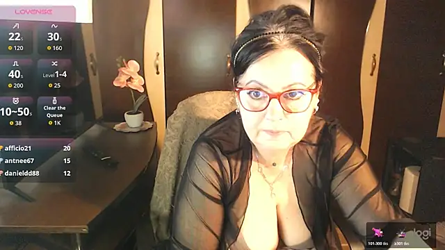 exiMIlf online show from 05.11.26