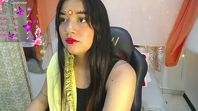 Snapshot of Sita_Nair chatting on 04.16.26 Sita Nair online show from 04.16.26