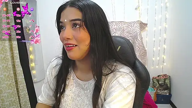 Snapshot of Sita_Nair chatting on 05.23.26 Sita Nair online show from 05.23.26
